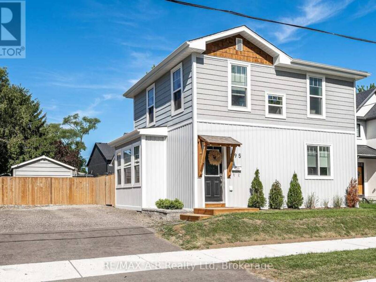 195 WATER STREET, Lucan Biddulph, Ontario N0M 2J0