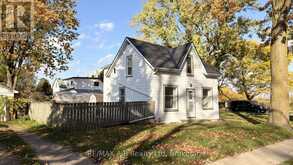 92 EAST GORE STREET | Stratford Ontario | Slide Image Forty-four