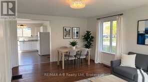 92 EAST GORE STREET | Stratford Ontario | Slide Image Nine