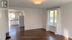 92 EAST GORE STREET | Stratford Ontario | Slide Image Eight