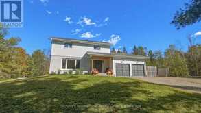 1229 MIRIAM DRIVE | Bracebridge Ontario | Slide Image Three