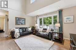 8 WALKER WAY | Guelph Ontario | Slide Image Nine