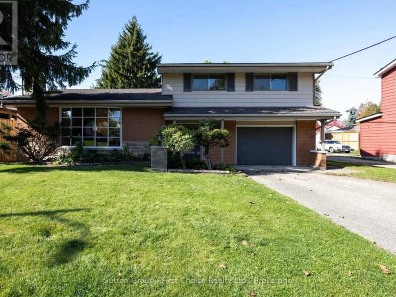 12 MCCULLOCH STREET, Stratford, Ontario N5A 2V7