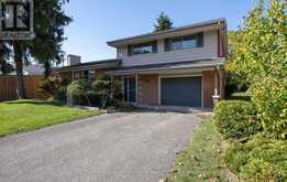 12 MCCULLOCH STREET | Stratford Ontario | Slide Image Two
