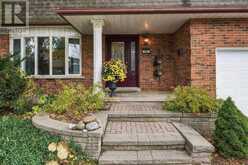34 KRON DRIVE | Guelph Ontario | Slide Image Three