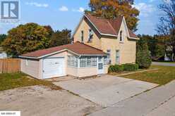 558 GREEN STREET | Port Elgin Ontario | Slide Image Two