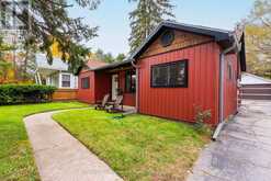 543 MUSKOKA RD 3 ROAD N | Huntsville Ontario | Slide Image Four