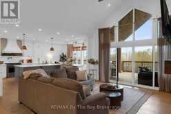 93 MOONSTONE ROAD E | Oro-Medonte Ontario | Slide Image Five