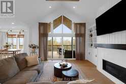 93 MOONSTONE ROAD E | Oro-Medonte Ontario | Slide Image Six