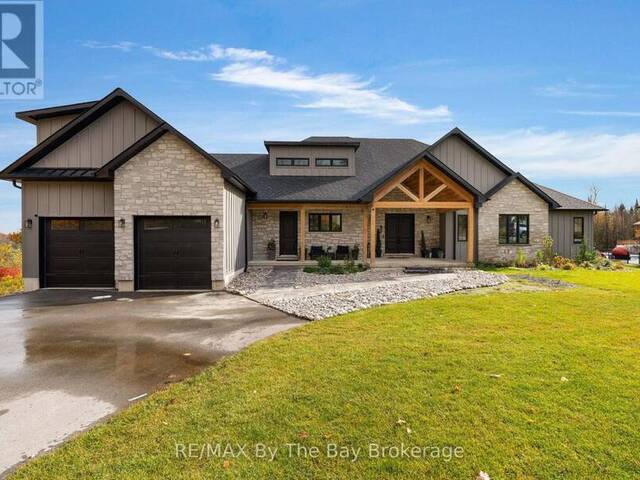 93 MOONSTONE ROAD E Oro-Medonte Ontario, L0K 1N0 - 5 Bedrooms Home For Sale