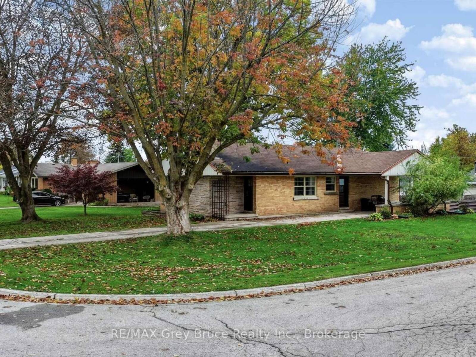 112 8TH STREET S, Chesley, Ontario N0G 1L0