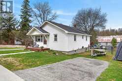 213 YONGE STREET | Burk's Falls Ontario | Slide Image Three