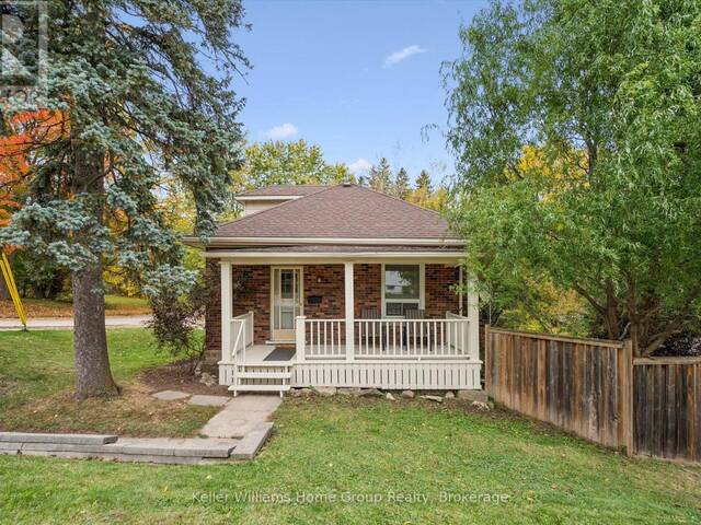 298 CAMERON STREET N Fergus Ontario, N1M 2G1 - 3 Bedrooms Home For Sale