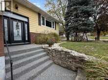 271 THOMAS STREET | Walkerton Ontario | Slide Image Two
