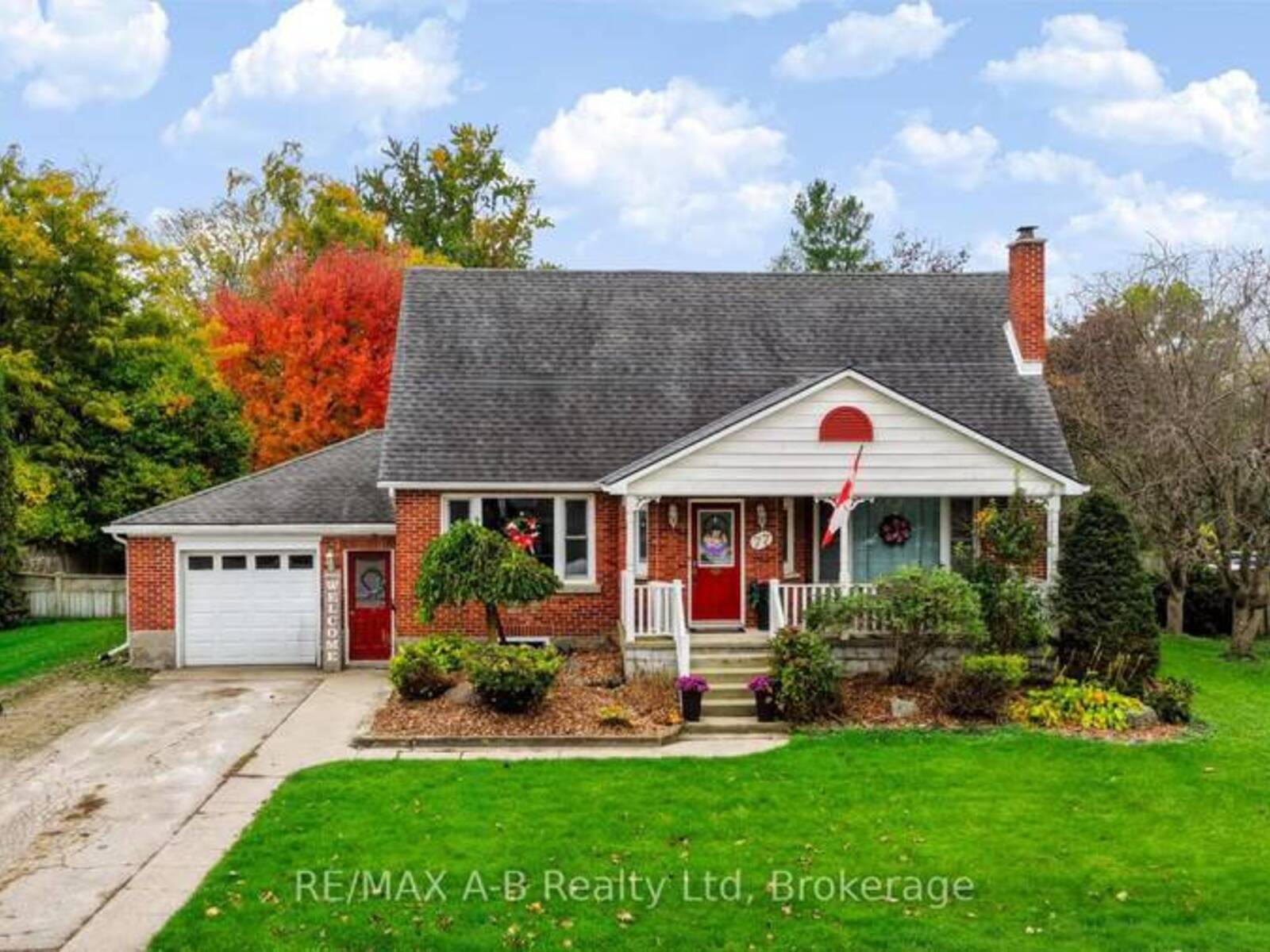 77 GIDLEY STREET E, Exeter, Ontario N0M 1S6