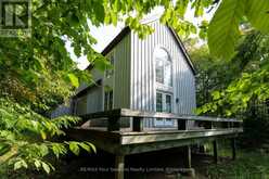 6 CERBERUS TRAIL | Clearview Ontario | Slide Image One