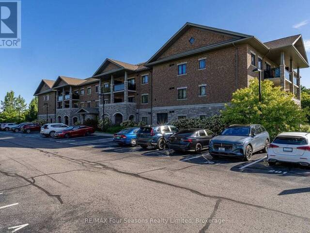 109 - 1 CHAMBERLAIN CRESCENT Collingwood Ontario, L9Y 0X7 - 2 Bedrooms Condo For Sale