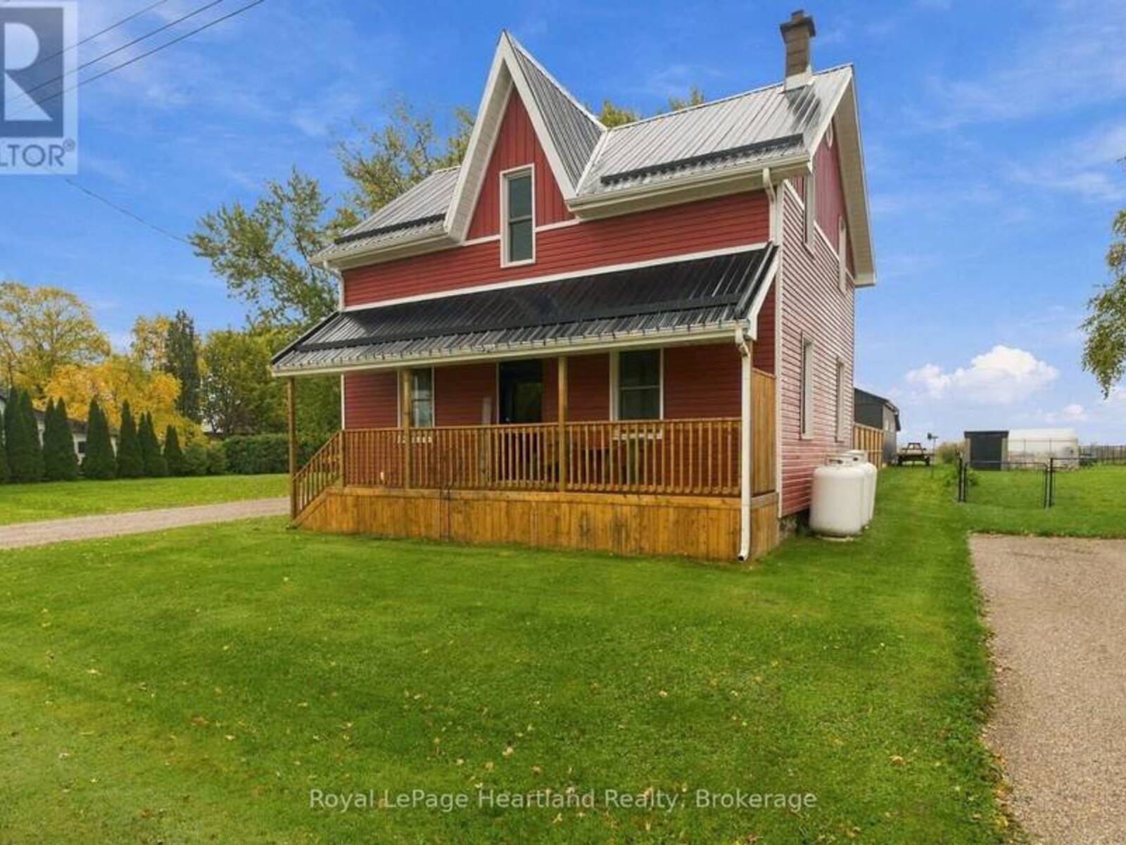 37579 KIPPEN ROAD, Bluewater, Ontario N0M 2T0