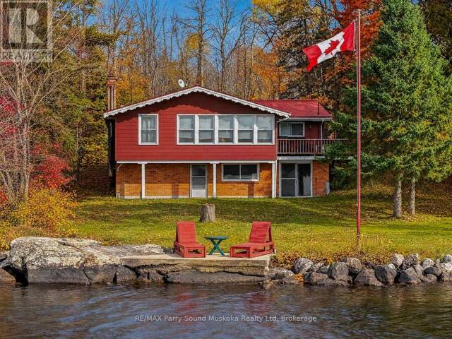 101 ROBINSON ROAD Magnetawan Ontario, P0A 1P0 - 3 Bedrooms Waterfront Home For sale