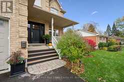240 PRINCE'S STREET | Fergus Ontario | Slide Image Four