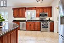 16 NORTH POINTE DRIVE | Stratford Ontario | Slide Image Eighteen