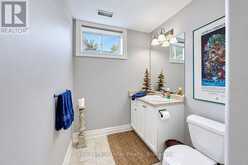 16 NORTH POINTE DRIVE | Stratford Ontario | Slide Image Thirty-four