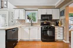 729 WOODHILL DRIVE | Fergus Ontario | Slide Image Twelve