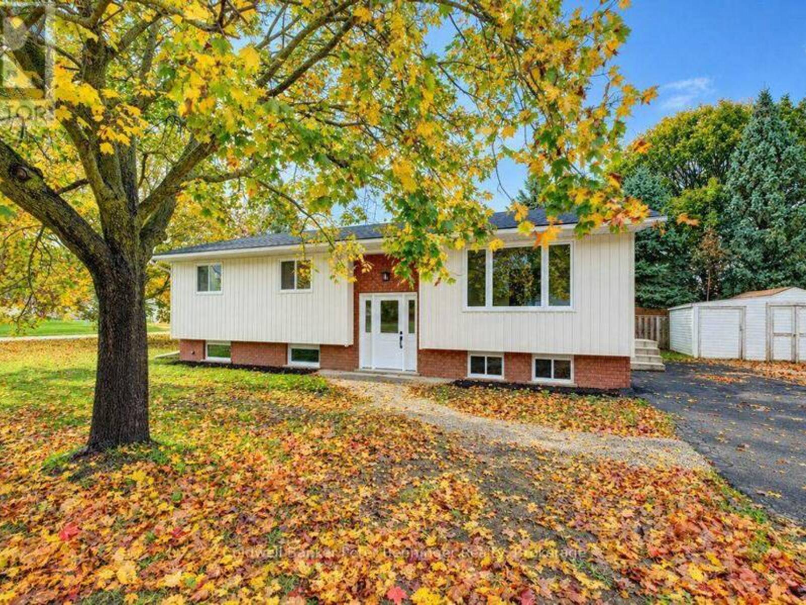 15 GEORGE STREET, Walkerton, Ontario N0G 2V0