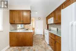 9 VINE CRESCENT | Barrie Ontario | Slide Image Four