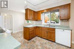 9 VINE CRESCENT | Barrie Ontario | Slide Image Six
