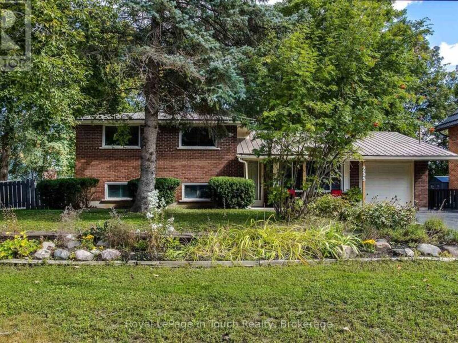 255 EIGHTH STREET, Midland, Ontario L4R 4B4
