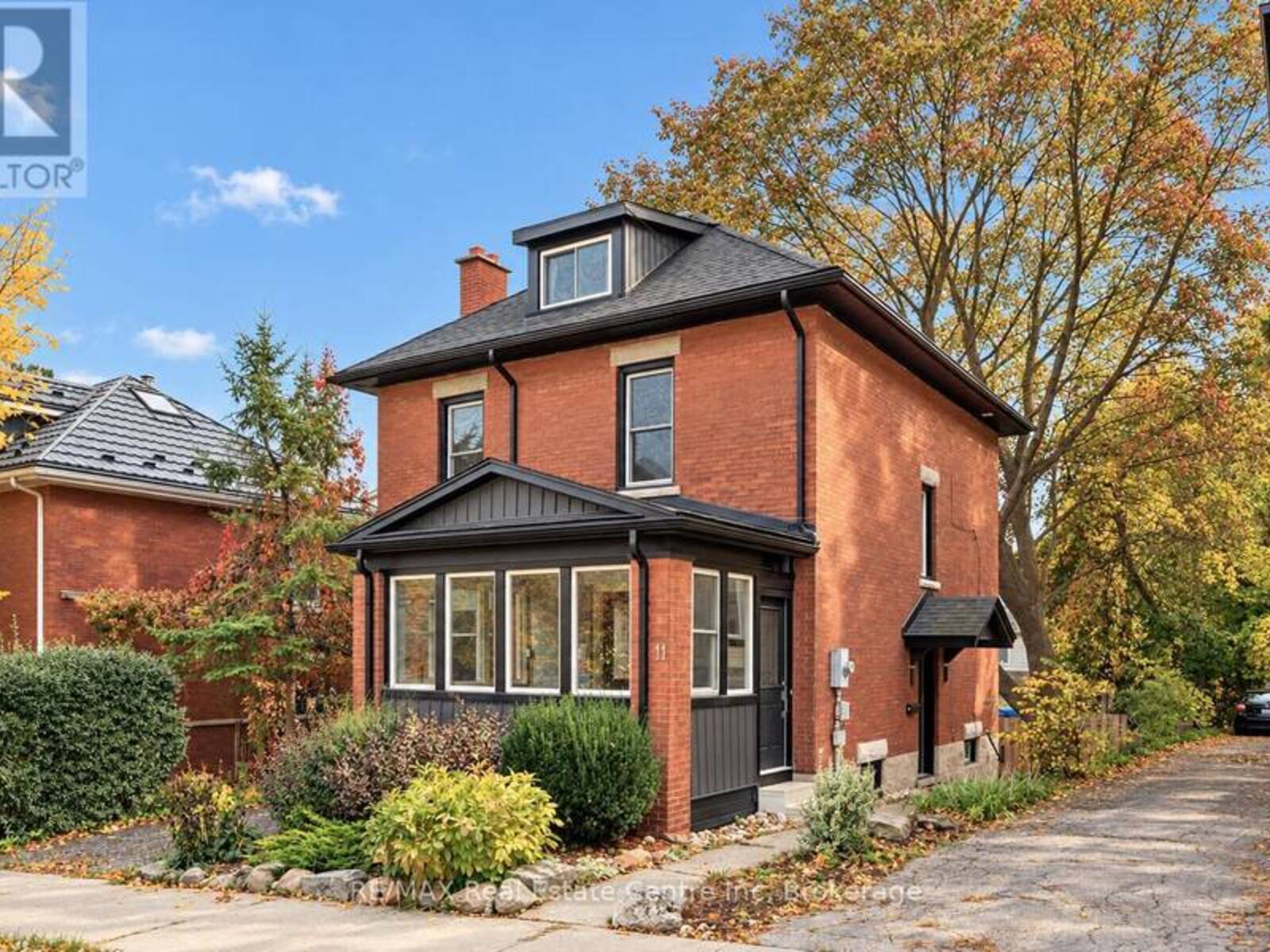 11 NEEVE STREET, Guelph, Ontario N1H 4B8