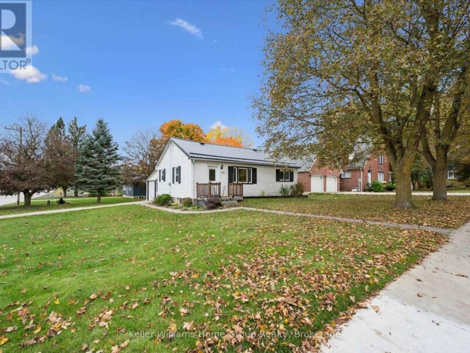 320 QUEEN STREET W, Mount Forest, Ontario N0G 2L3