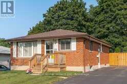 22 MOUNTFORD DRIVE | Guelph Ontario | Slide Image Two