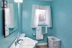 34 KILLDEER CRESCENT | Bracebridge Ontario | Slide Image Ten