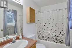 34 KILLDEER CRESCENT | Bracebridge Ontario | Slide Image Seventeen