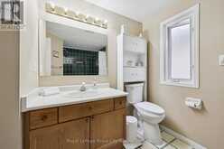 133 BRADSON DRIVE | Guelph Ontario | Slide Image Seventeen