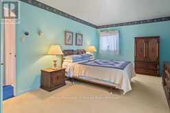 13 EAST ROAD | Baysville Ontario | Slide Image Seventeen