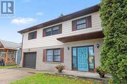 13 EAST ROAD | Baysville Ontario | Slide Image Two