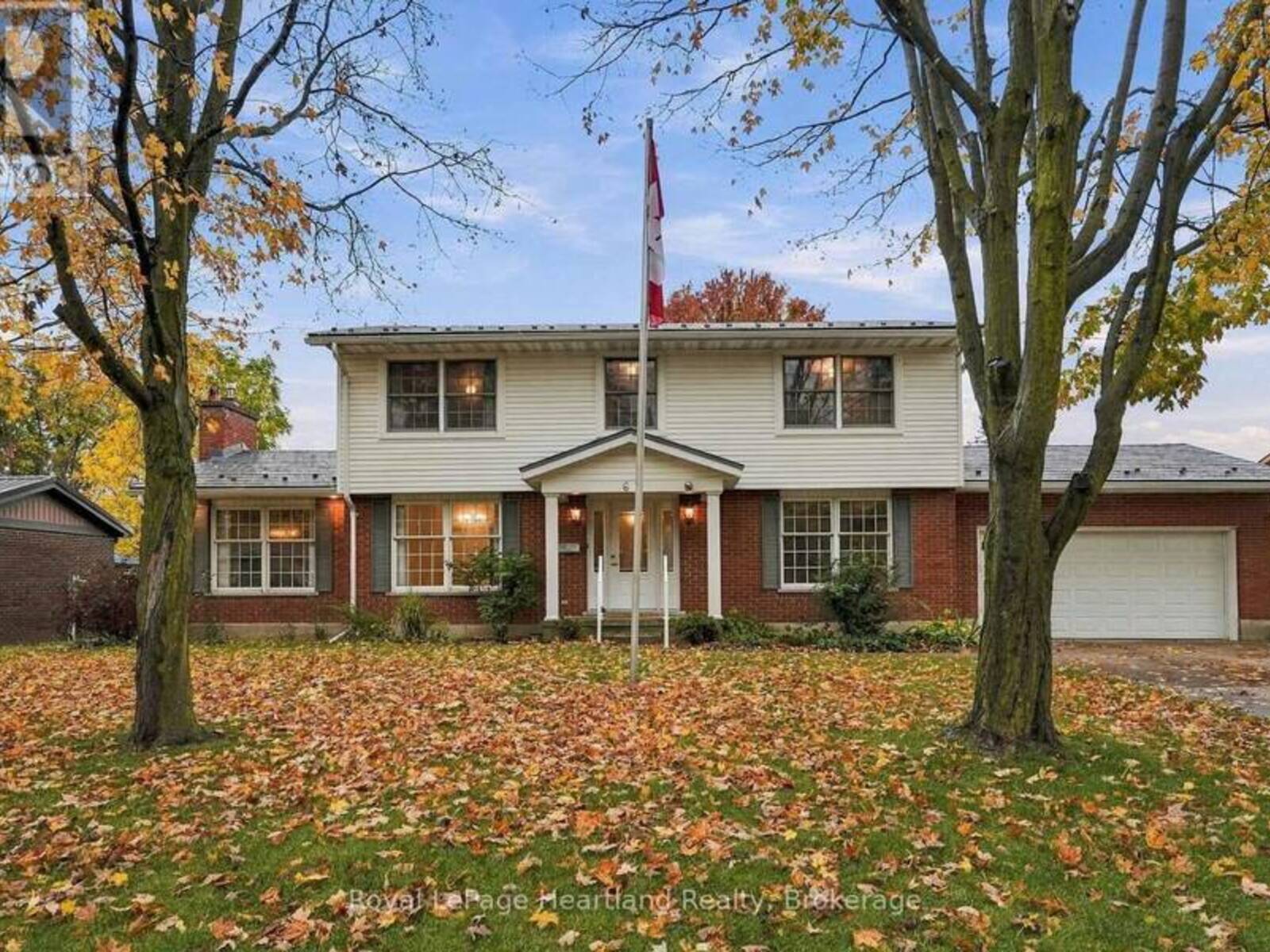 62 KING STREET N, Minto, Ontario N0G 1Z0