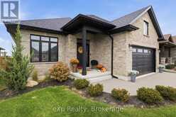 160 ORR STREET | Stratford Ontario | Slide Image Four
