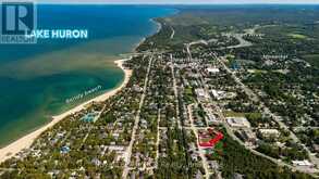 221 EMERALD DR DRIVE | Southampton Ontario | Slide Image Forty-three