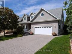 221 EMERALD DR DRIVE Southampton Ontario, N0H 2L0