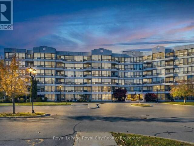 102 - 107 BAGOT STREET Guelph Ontario, N1H 8H5 - 3 Bedrooms Condo For Sale