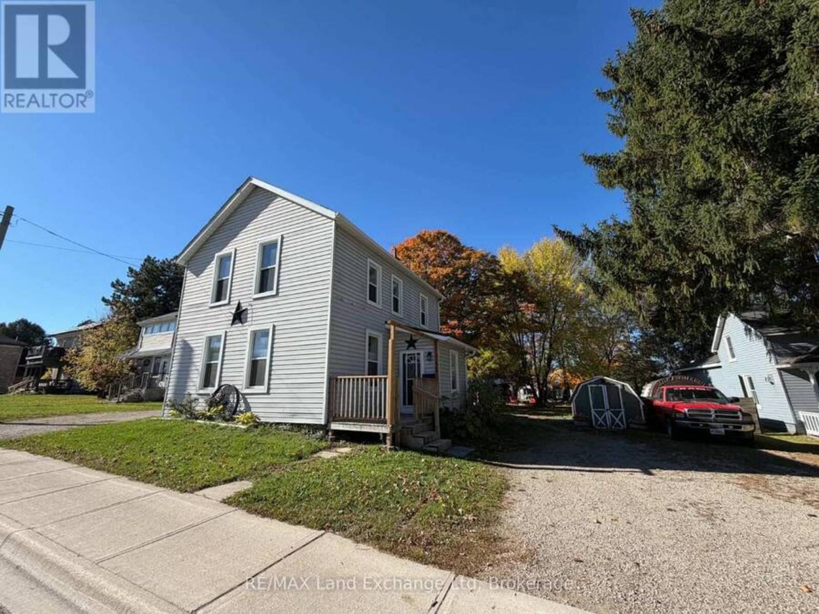 52 CLINTON STREET S, South Bruce, Ontario N0G 2S0