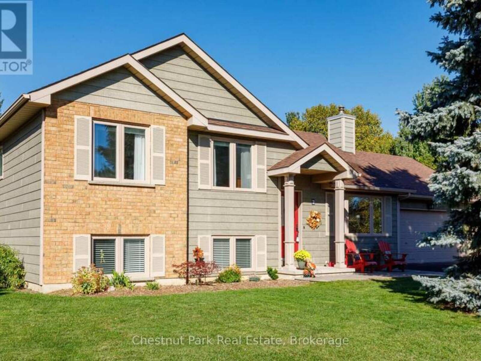 2 WICKENS LANE, Thornbury, Ontario N0H 2P0