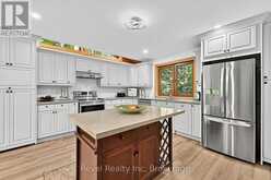 161 DESROCHES TRAIL | Tiny Ontario | Slide Image Four