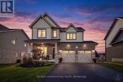 35 WOODSTREAM DRIVE | Huntsville Ontario | Slide Image One