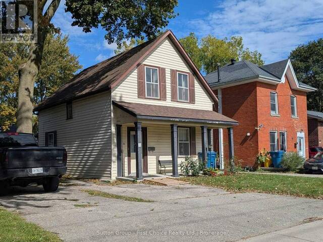 32 FALSTAFF STREET Stratford Ontario, N5A 3T3 - 3 Bedrooms Home For Sale