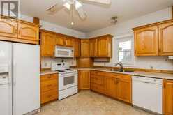 32 MARIA STREET | Penetanguishene Ontario | Slide Image Six